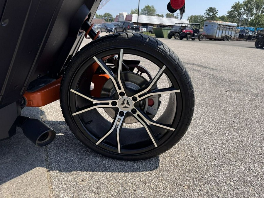 2015 Polaris® Slingshot SL LE