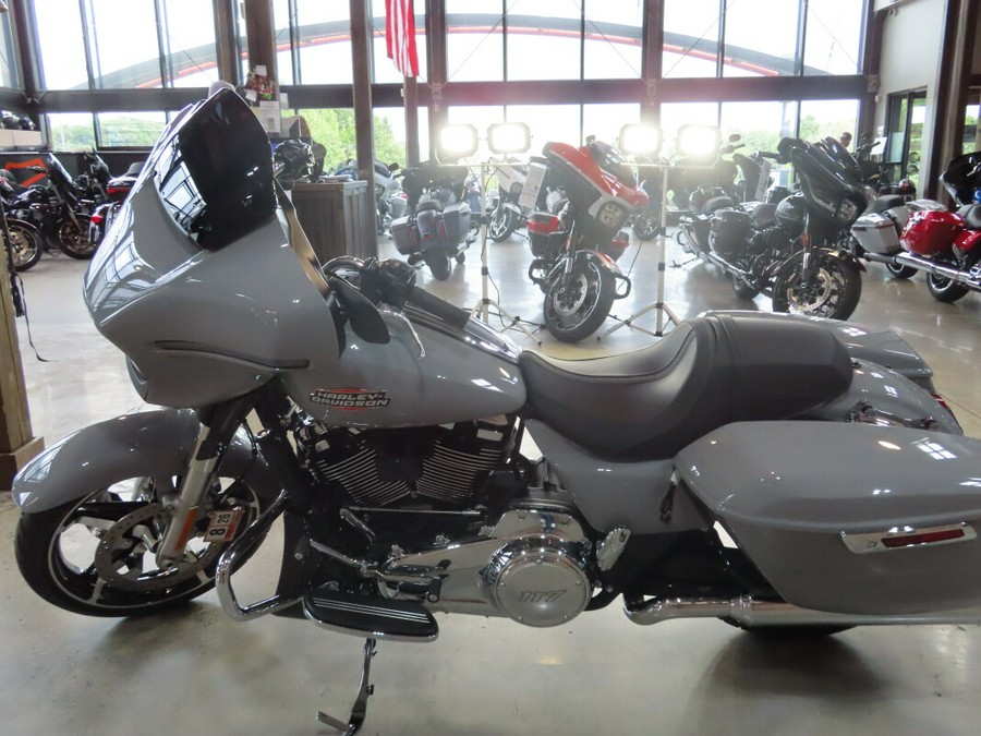 2025 Harley-Davidson® Street Glide® FLHX