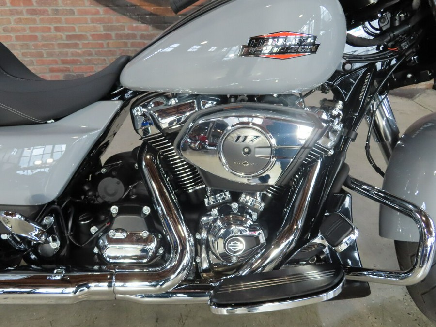 2025 Harley-Davidson® Street Glide® FLHX
