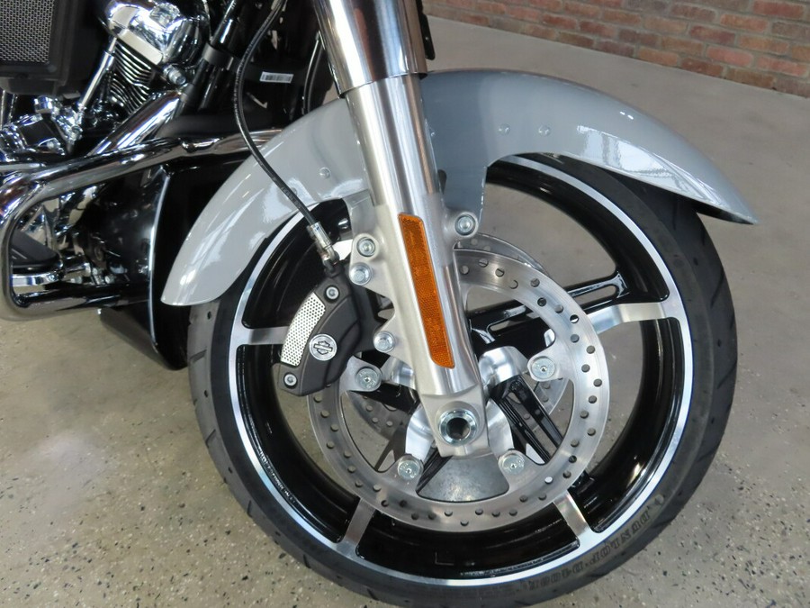2025 Harley-Davidson® Street Glide® FLHX