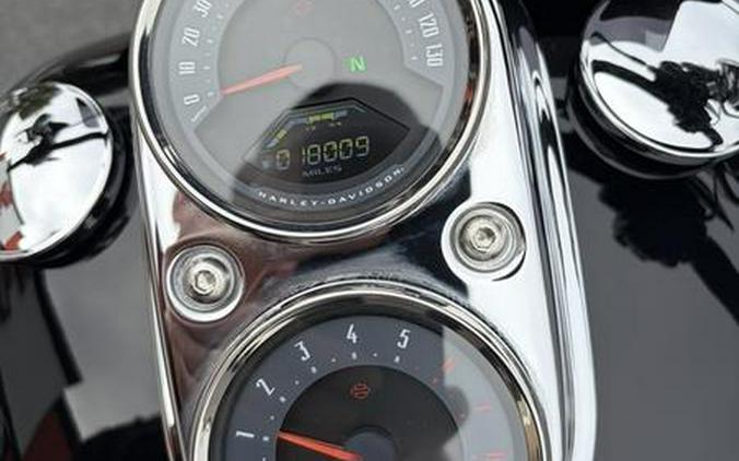 2018 Harley-Davidson® FXLR - Softail® Low Rider®