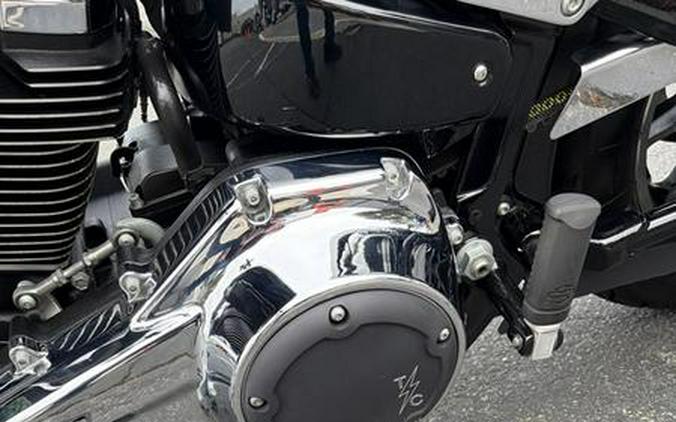 2018 Harley-Davidson® FXLR - Softail® Low Rider®