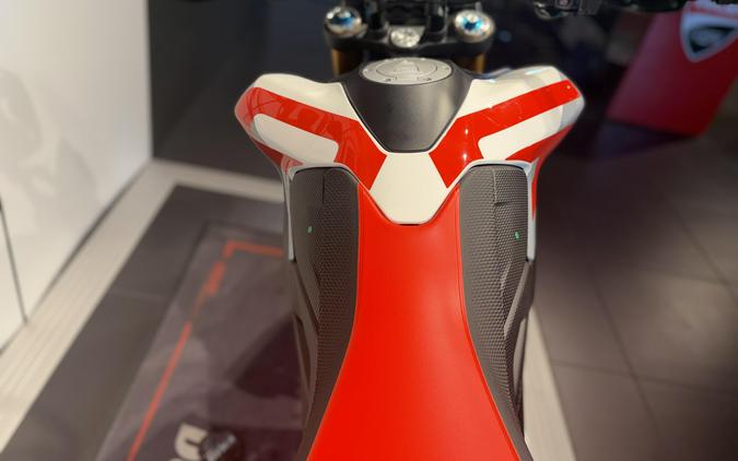 2026 Ducati HYPERMOTARD V2 SP