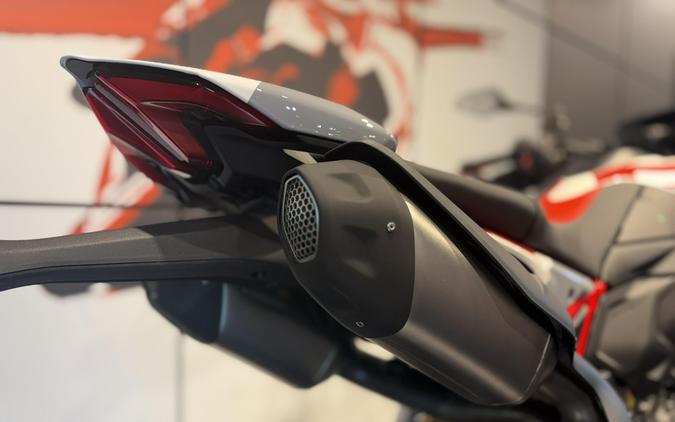 2026 Ducati HYPERMOTARD V2 SP