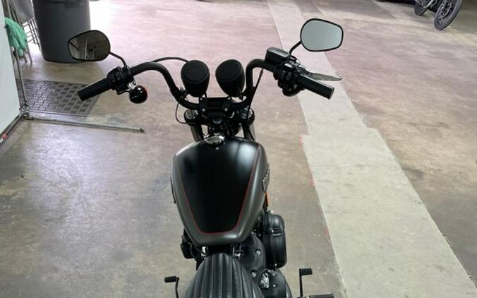 2018 Harley-Davidson® Street Bob® Industrial Gray Denim/Black Denim