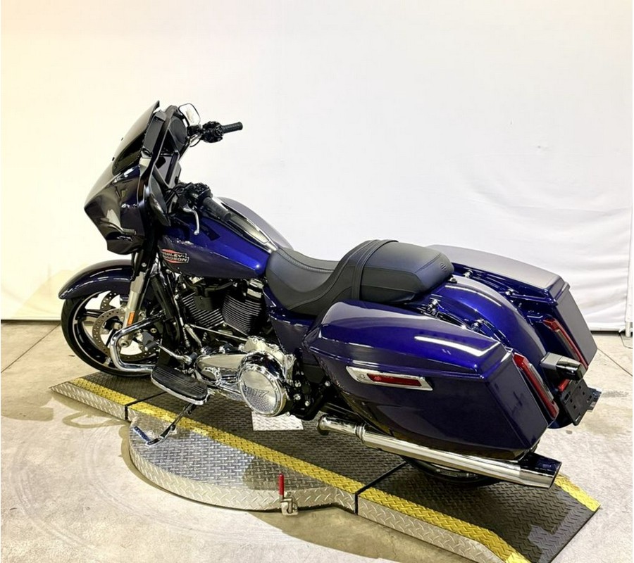 2026 Harley-Davidson® FLHX - Street Glide®