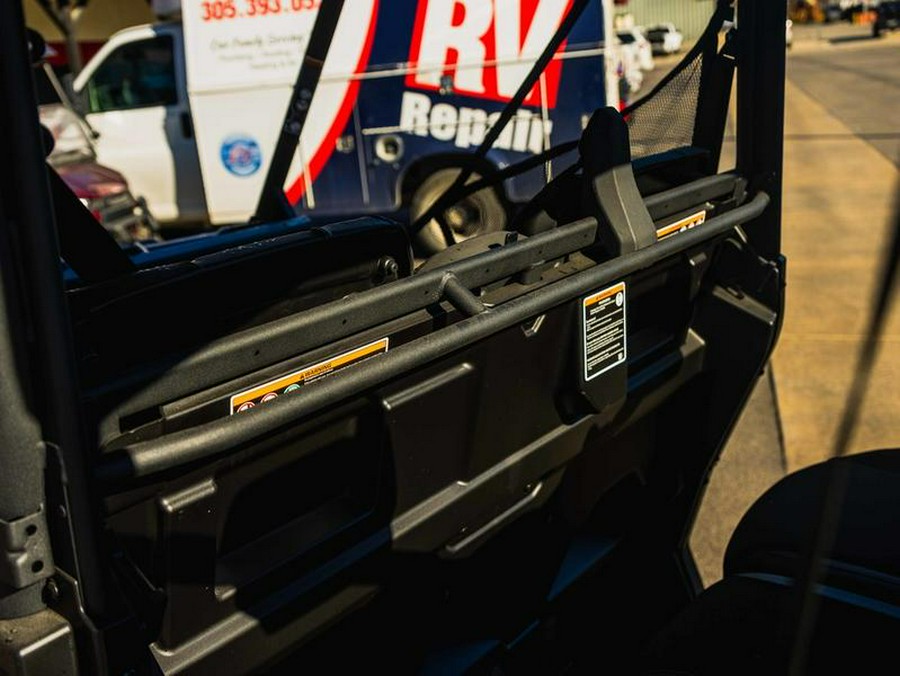 2026 Can-Am® Defender MAX XT HD11 With 10.25 in.display Dark Wildland Camo
