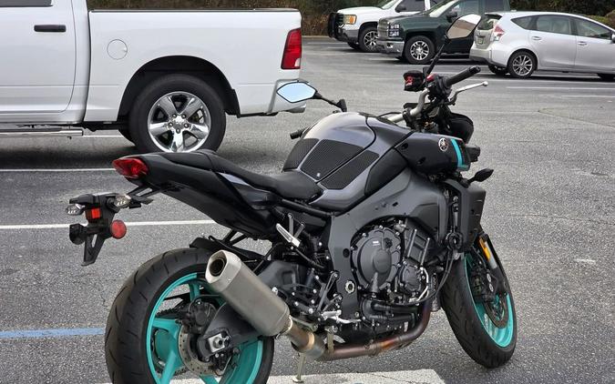2024 Yamaha MT 10