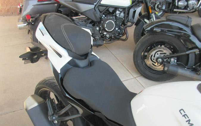 2025 CFMOTO 300SS