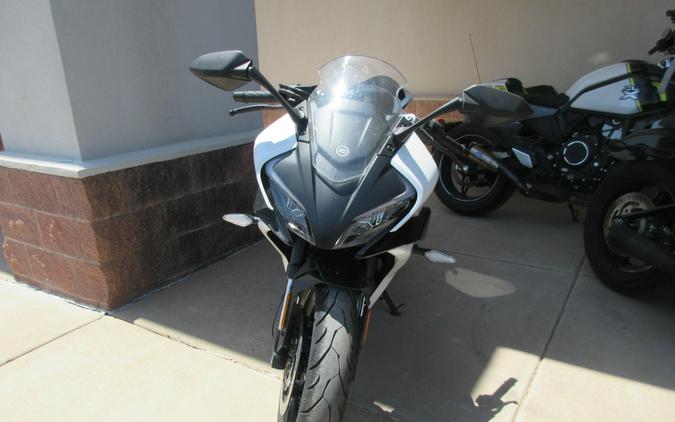 2025 CFMOTO 300SS