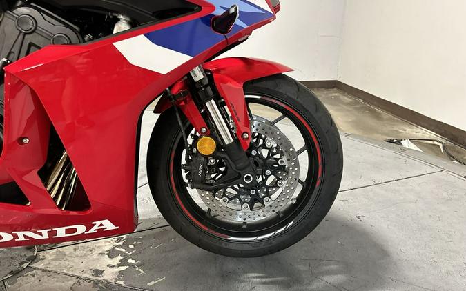 2026 Honda CBR650R E-Clutch