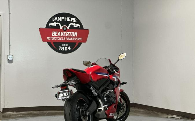 2026 Honda CBR650R E-Clutch