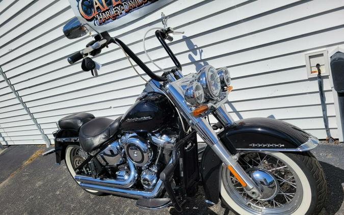 2019 Harley-Davidson Deluxe Vivid Black