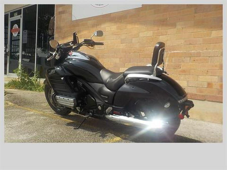 2014 Honda Gold Wing® Valkyrie®