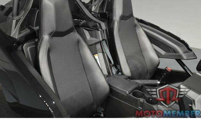 2025 Slingshot Slingshot® S AutoDrive Jet Black
