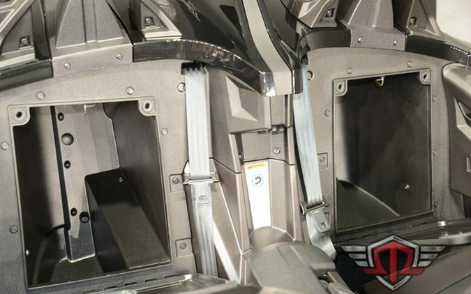 2025 Polaris Slingshot SLINGSHOT S Autodrive Jet Black