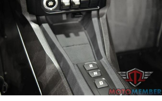2025 Slingshot Slingshot® S AutoDrive Jet Black