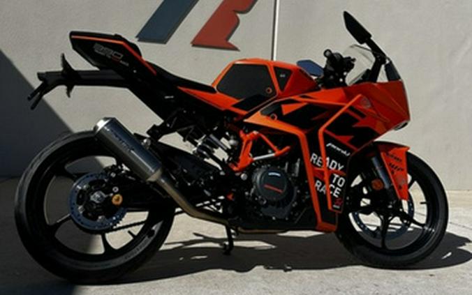 2023 KTM RC 390