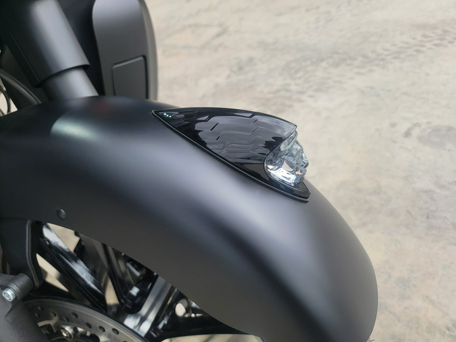 2025 Indian Motorcycle Roadmaster® Dark Horse® with PowerBand Audio Package
