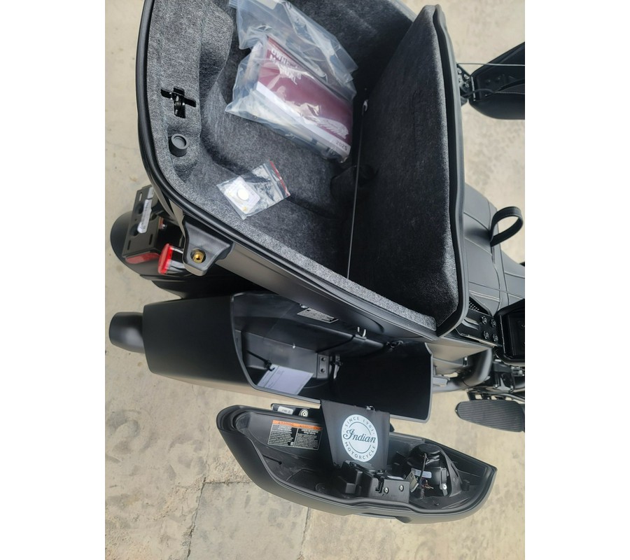 2025 Indian Motorcycle Roadmaster® Dark Horse® with PowerBand Audio Package