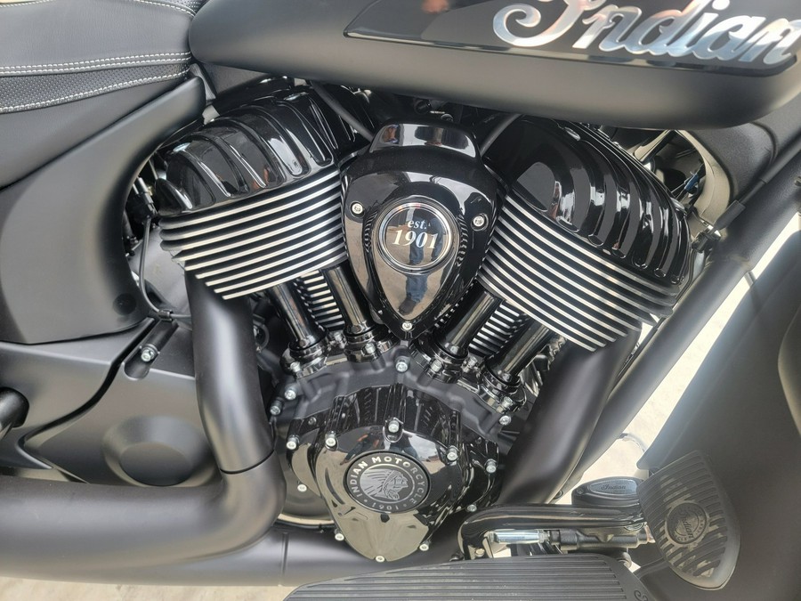 2025 Indian Motorcycle Roadmaster® Dark Horse® with PowerBand Audio Package
