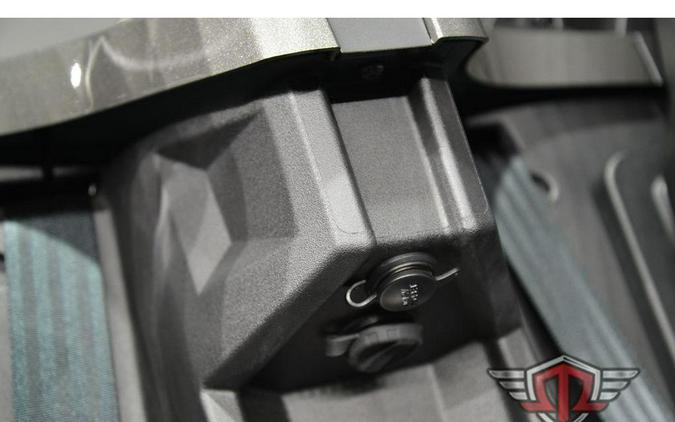 2025 Slingshot Slingshot® SLR Graphite Gloss