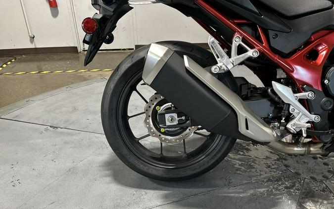 2026 Honda CB750 Hornet E-Clutch