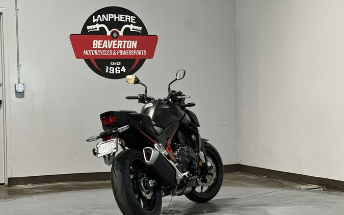2026 Honda CB750 Hornet E-Clutch