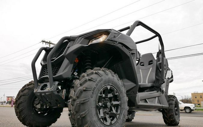 2025 Can-Am Maverick Trail DPS 700