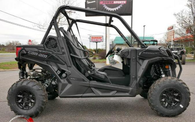 2025 Can-Am Maverick Trail DPS 700