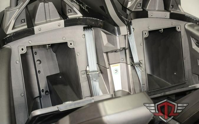 2025 Polaris Slingshot SLINGSHOT SL Autodrive Jet Black