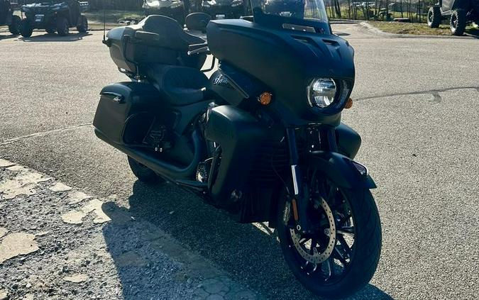 2025 Indian Motorcycle® Roadmaster® PowerPlus Dark Horse® Black Smoke