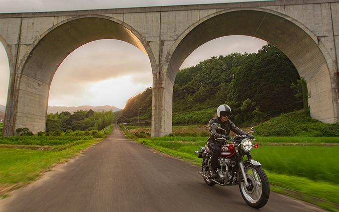 2022 Kawasaki W800