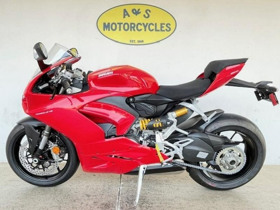 New 2025 Ducati PANIGALE V2