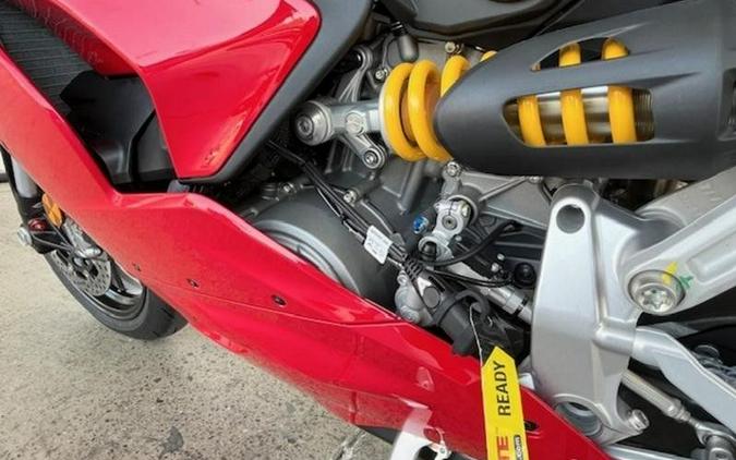 New 2025 Ducati PANIGALE V2