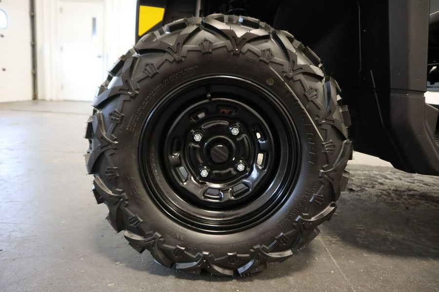 2025 Can-Am® Defender MAX HD7