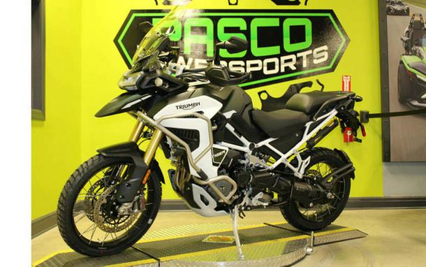 2024 Triumph Tiger 1200 Rally Explorer Matt Khaki Green