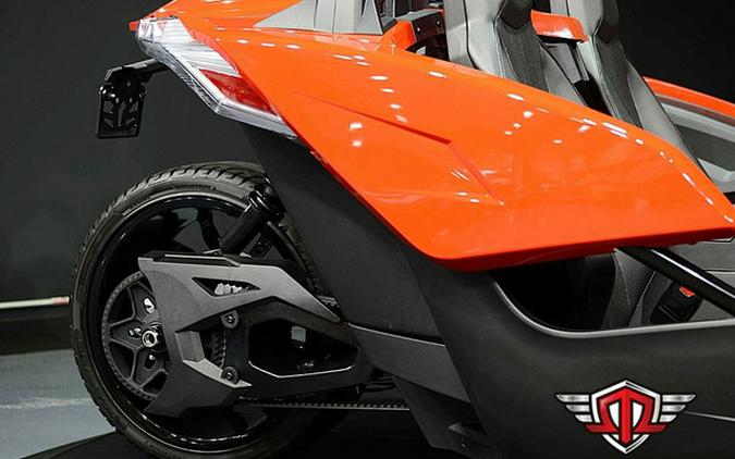 2025 Polaris Slingshot SLINGSHOT S Autodrive Slingshot Red