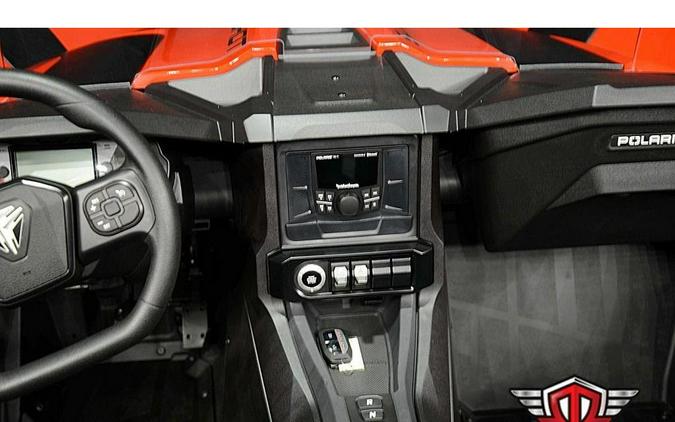 2025 Slingshot Slingshot® S AutoDrive Slingshot Red
