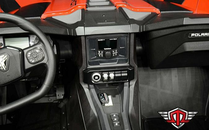 2025 Polaris Slingshot SLINGSHOT S Autodrive Slingshot Red