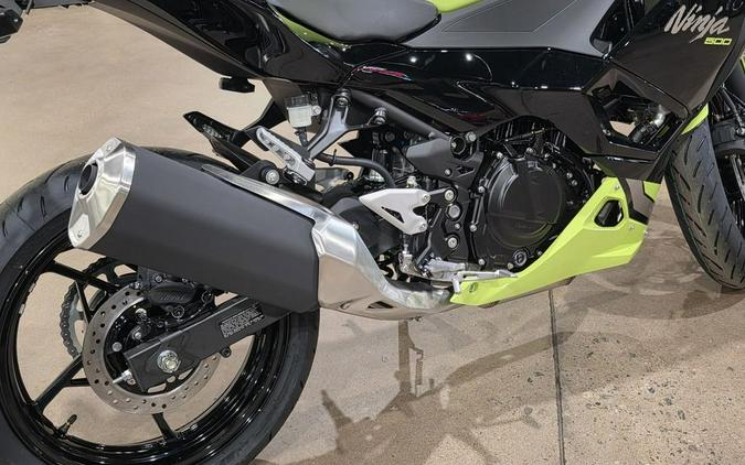 2026 Kawasaki Ninja® 500 ABS