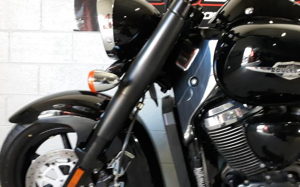 2014 BOULEVARD C90 B.O.S.S - Suzuki