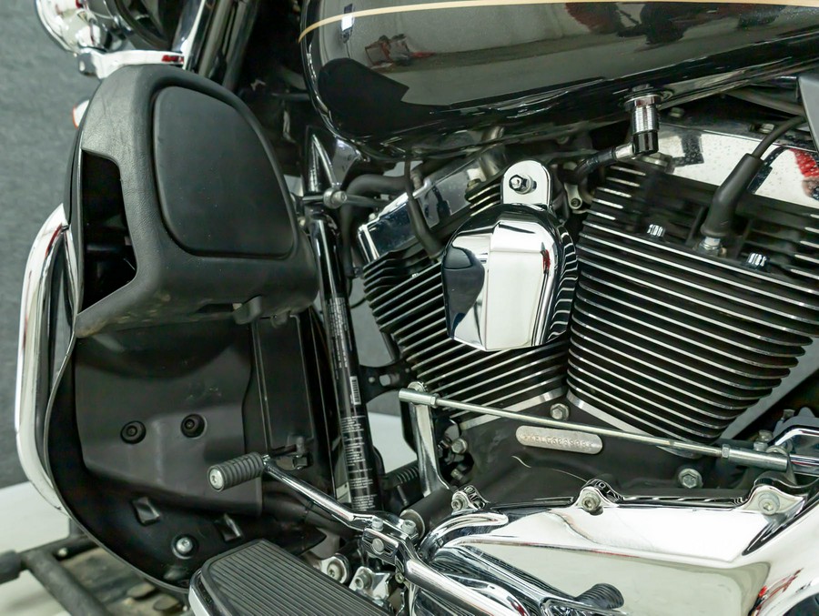 2016 HARLEY DAVIDSON FLHTK ELECTRA GLIDE ULTRA LIMITED W/ABS