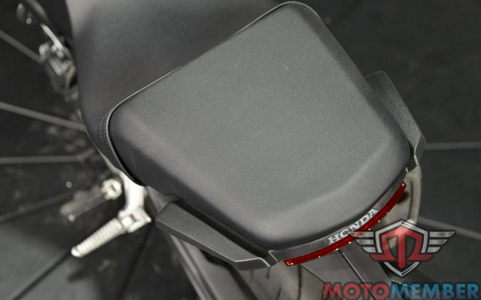 2025 Honda CB300R ABS