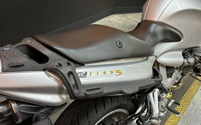 2002 BMW R1100S