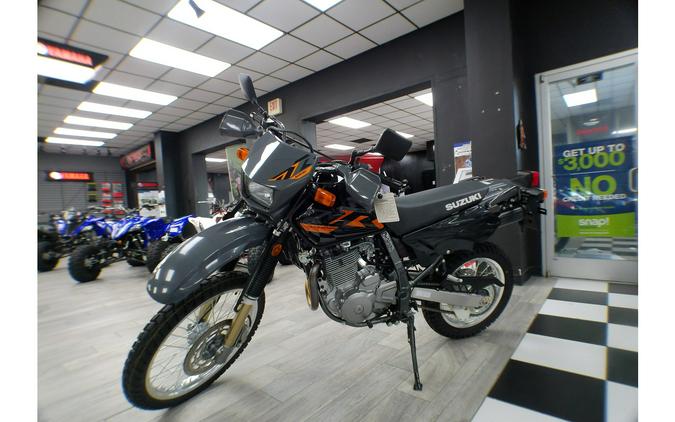 2026 DR650S - Suzuki