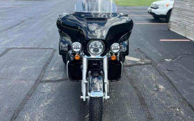 2024 Harley-Davidson® FLHTCUTG - Tri Glide® Ultra