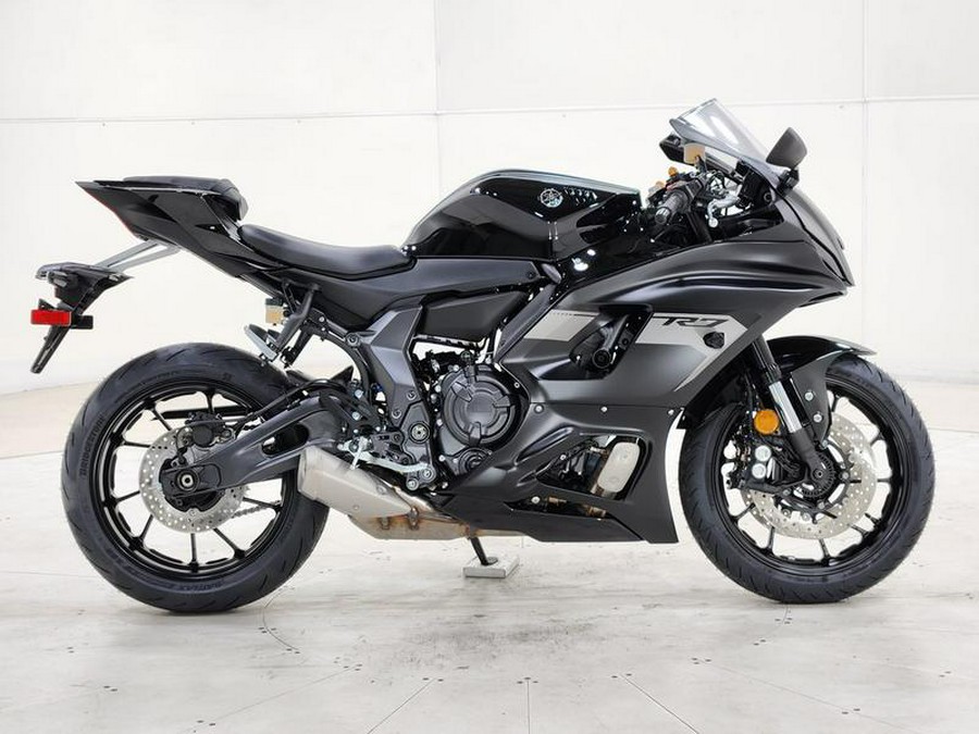 2025 Yamaha YZF-R7