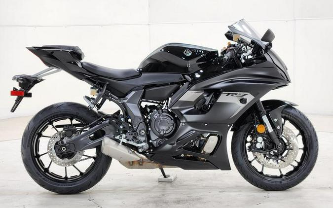 2025 Yamaha YZF-R7