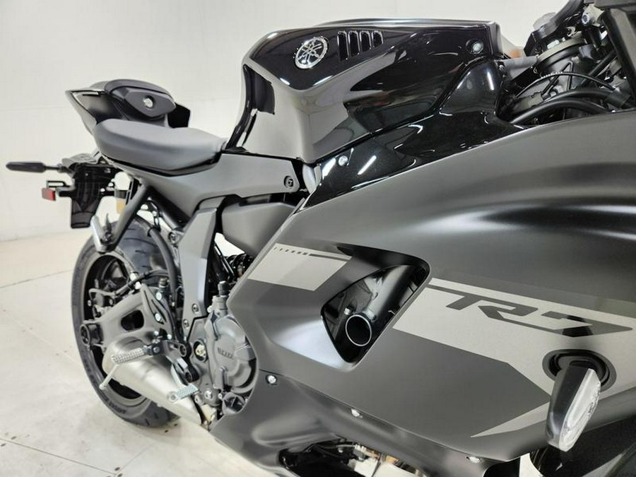 2025 Yamaha YZF-R7